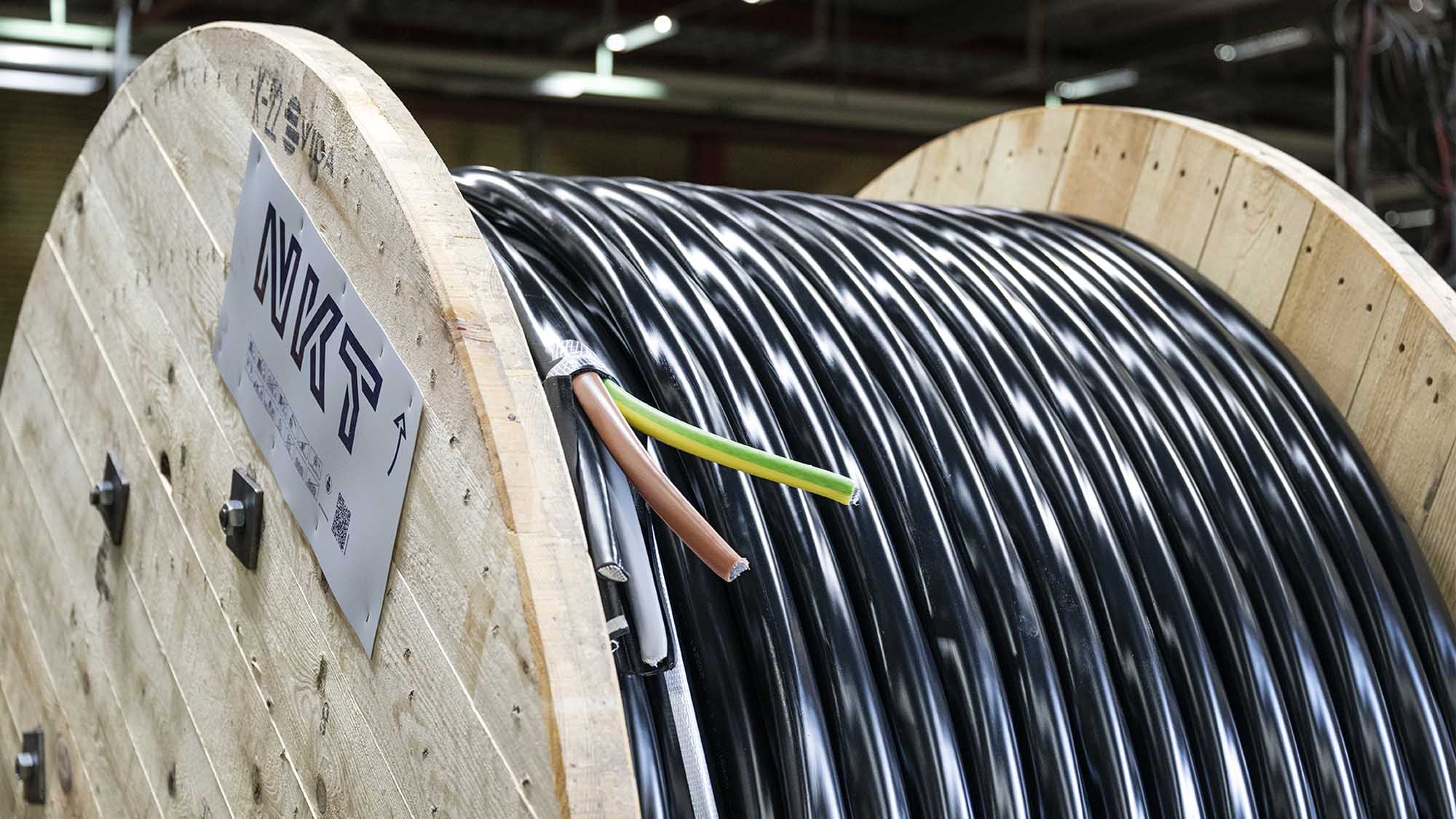 NKT:s nya kabel har väsentligt lägre klimatpåverkan i aluminiumproduktionen än traditionella kablar.